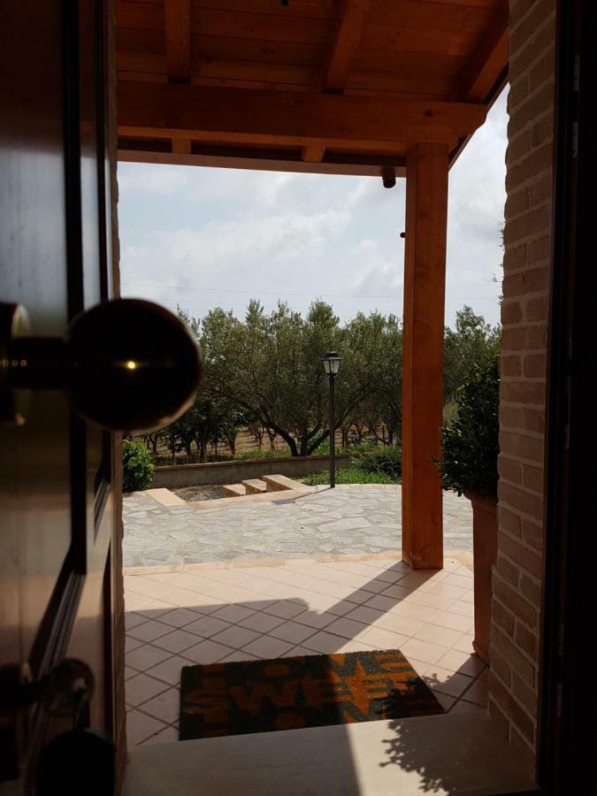 크로파니 Borgo Santa Lucia 빌라 외부 사진