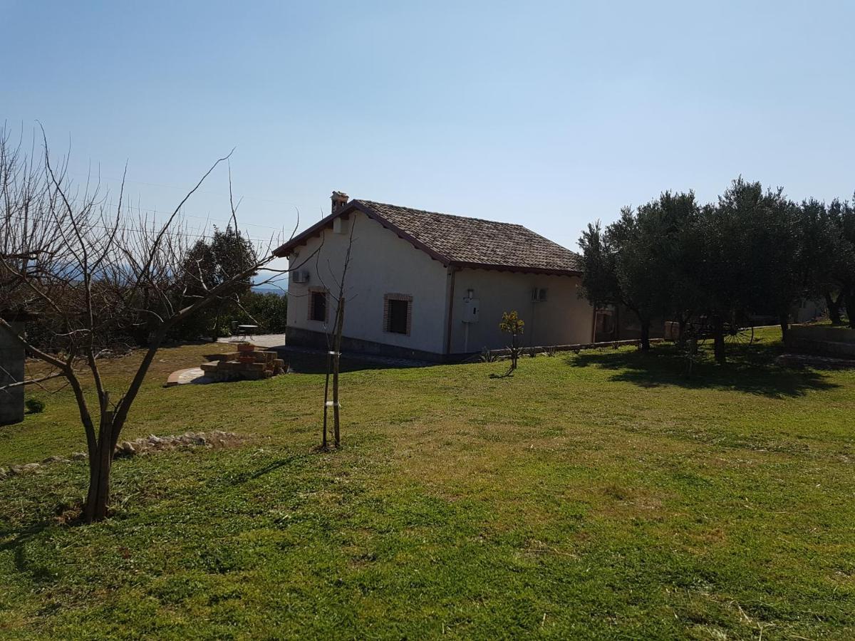 크로파니 Borgo Santa Lucia 빌라 외부 사진